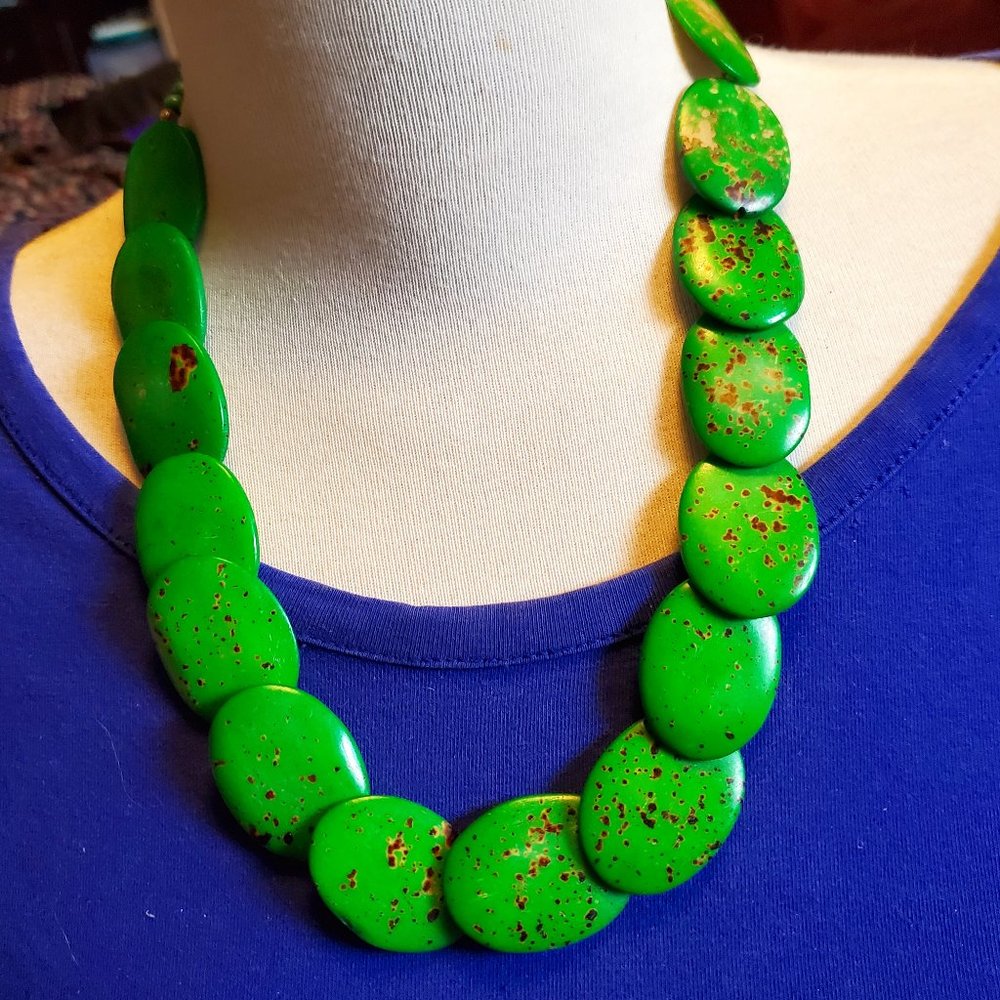 18" Green Tagua Nut and Wood Bead Strand Necklace